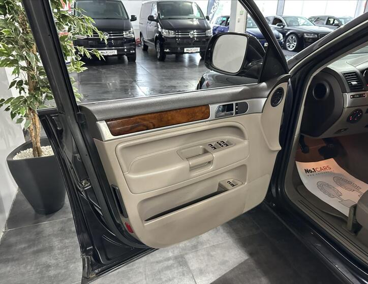 Volkswagen Touareg 6