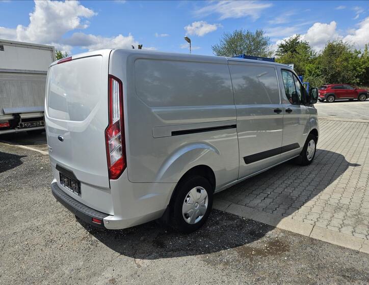 Ford Transit Custom 3