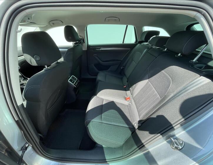 Škoda Superb 16