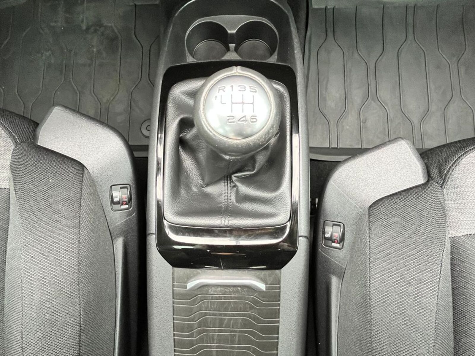 Citroën Grand C4 Picasso 11