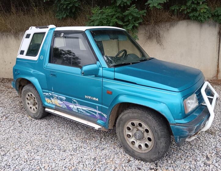 Suzuki Vitara 13