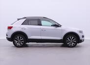 Volkswagen T-Roc 8
