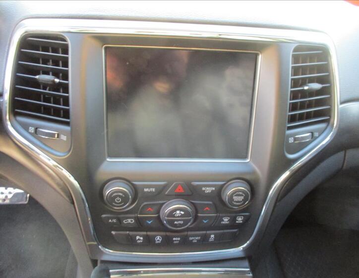 Jeep Grand Cherokee 9