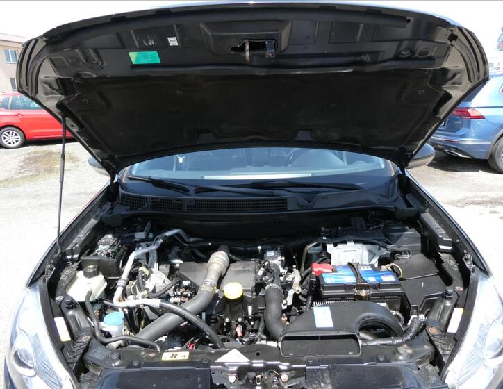 Nissan Qashqai 35