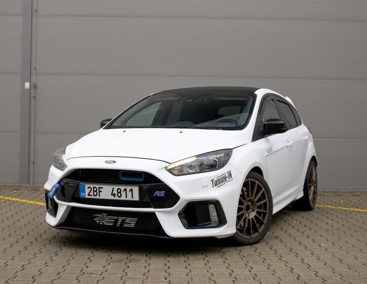 Ford Focus 1
