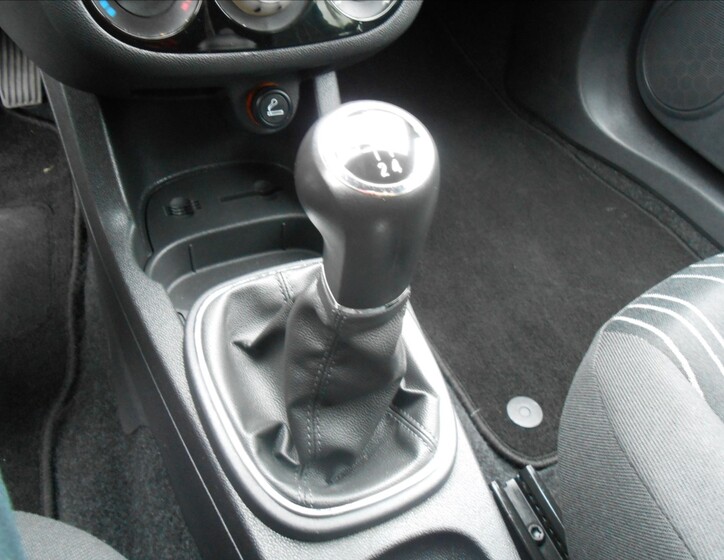 Opel Corsa 12