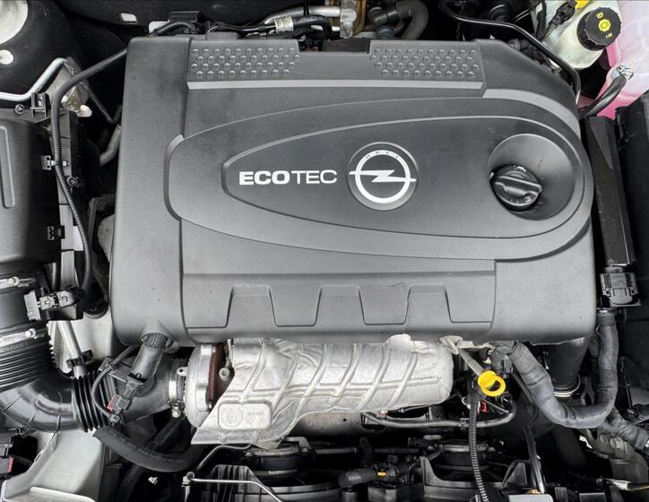 Opel Insignia 16