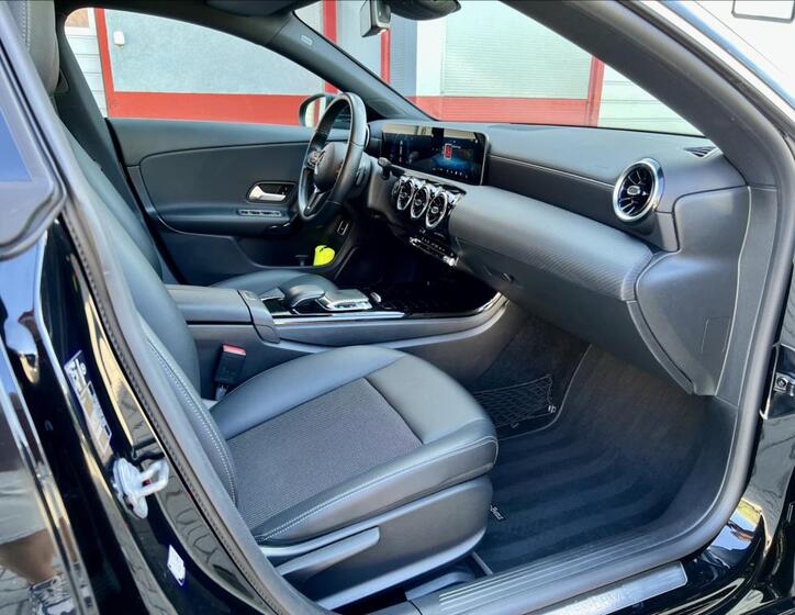 Mercedes-Benz CLA 22