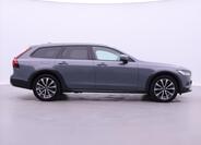 Volvo V90 8