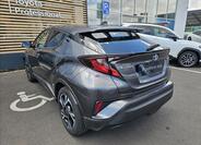 Toyota C-HR 2