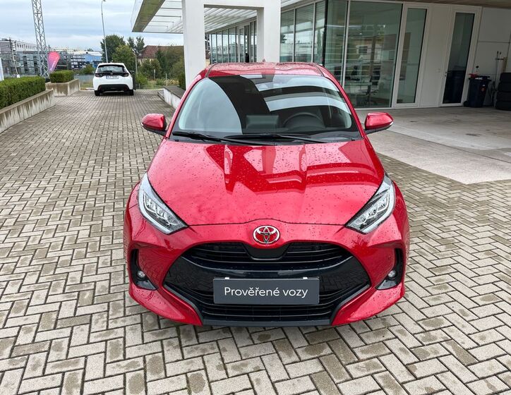 Toyota Yaris 9