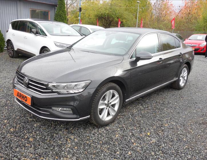 Volkswagen Passat 2