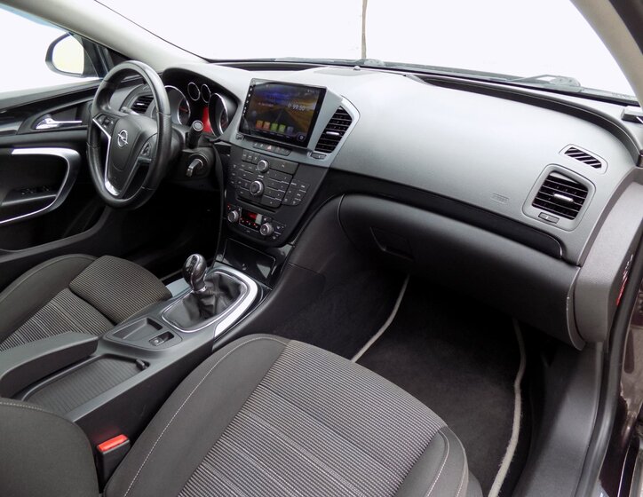 Opel Insignia 10