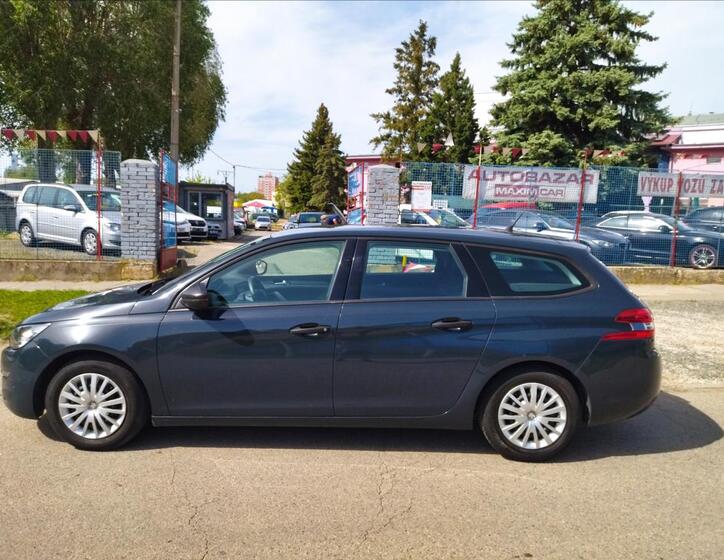 Peugeot 308 8