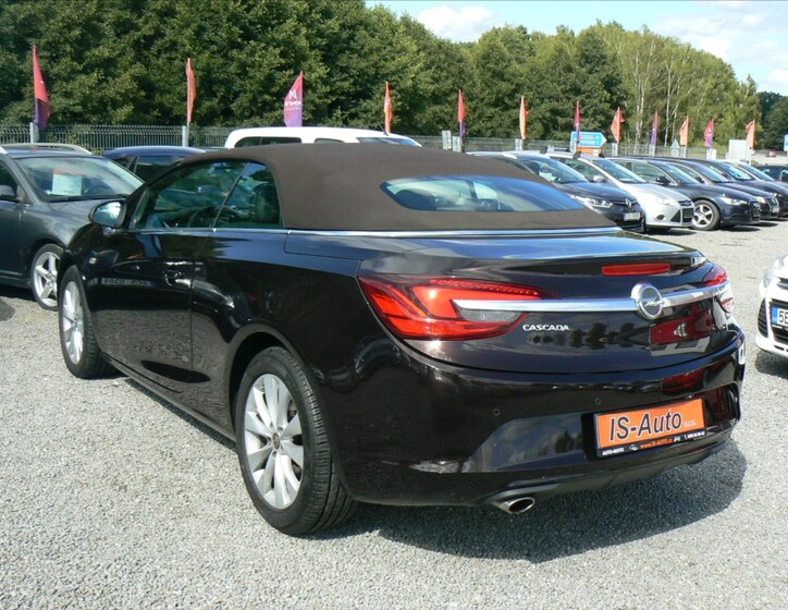 Opel Cascada 8