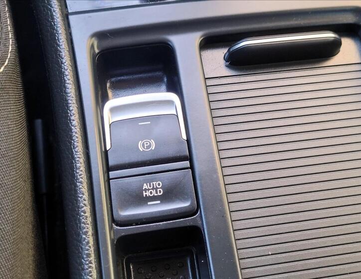 Volkswagen Golf 38