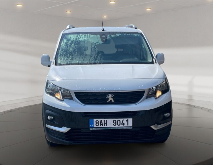 Peugeot Rifter 2