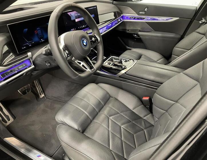 BMW i7 6