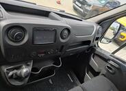 Opel Movano 32