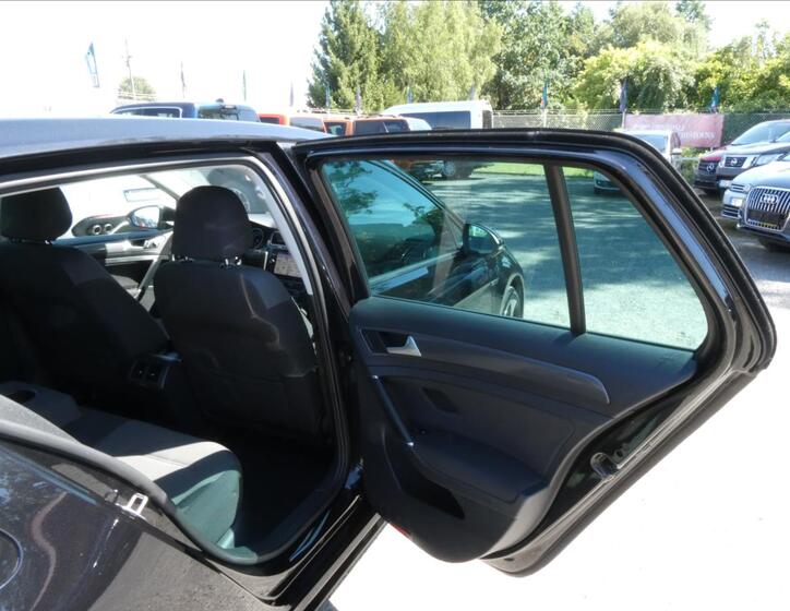 Volkswagen Golf 67