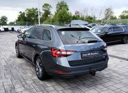 Škoda Superb 4