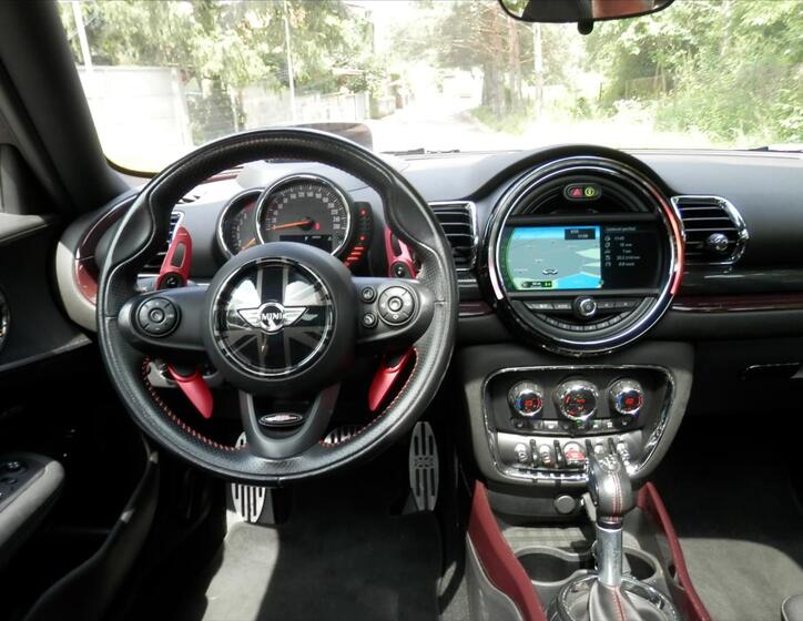 Mini Clubman 17