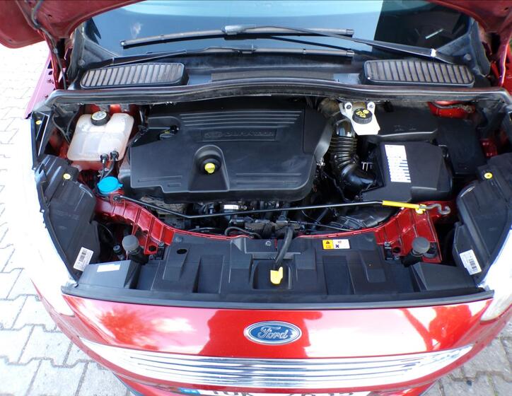 Ford Grand C-MAX 37