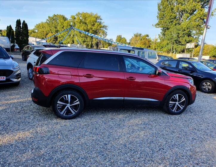 Peugeot 5008 4