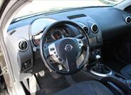 Nissan Qashqai 10
