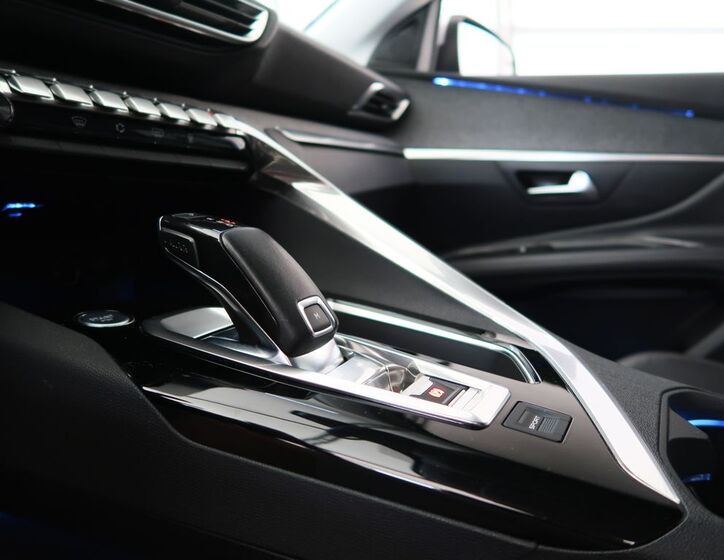 Peugeot 3008 18