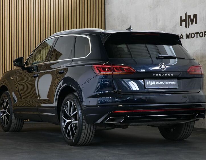 Volkswagen Touareg 2