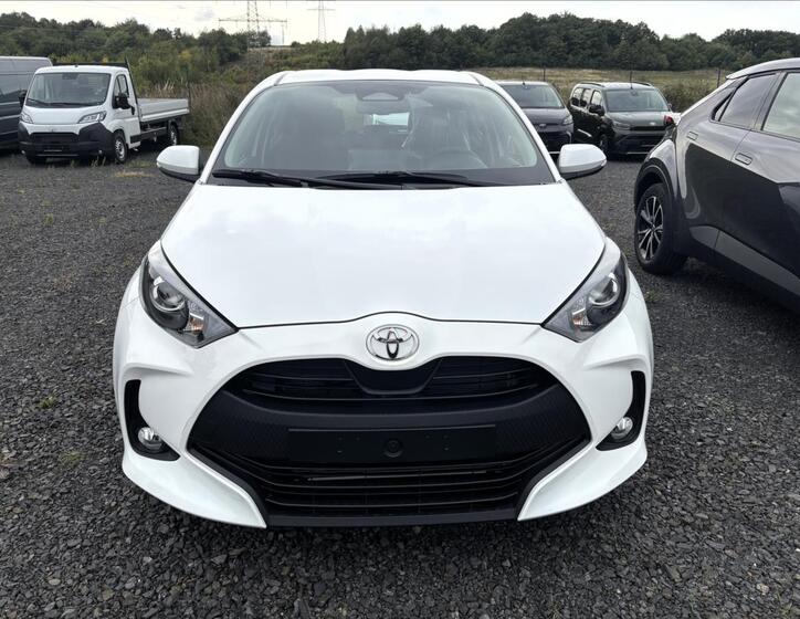 Toyota Yaris 2