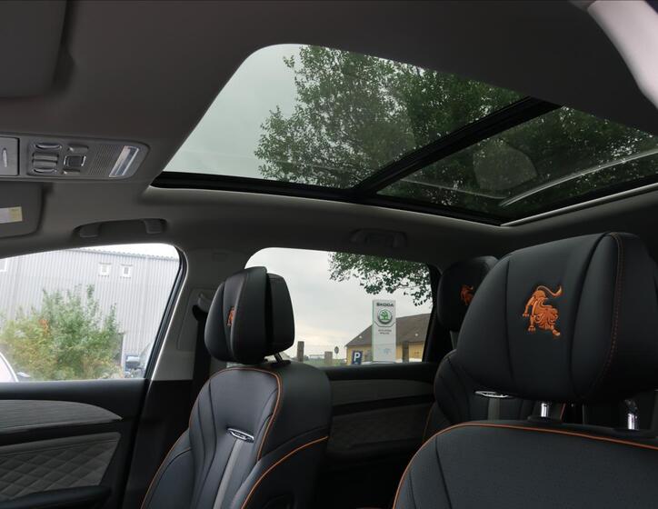 Dongfeng U-Tour 19