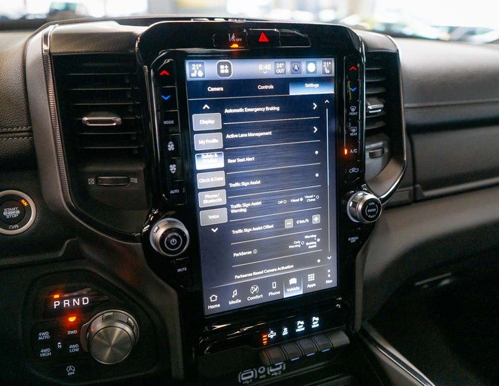Dodge RAM 30