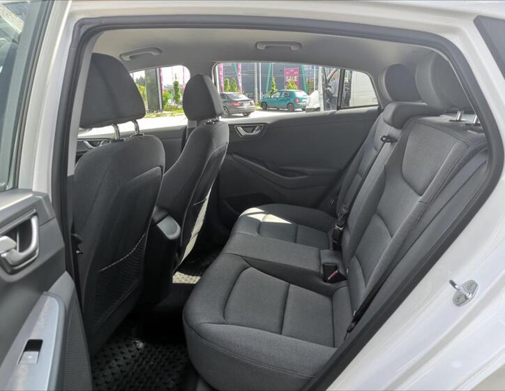 Hyundai IONIQ 8