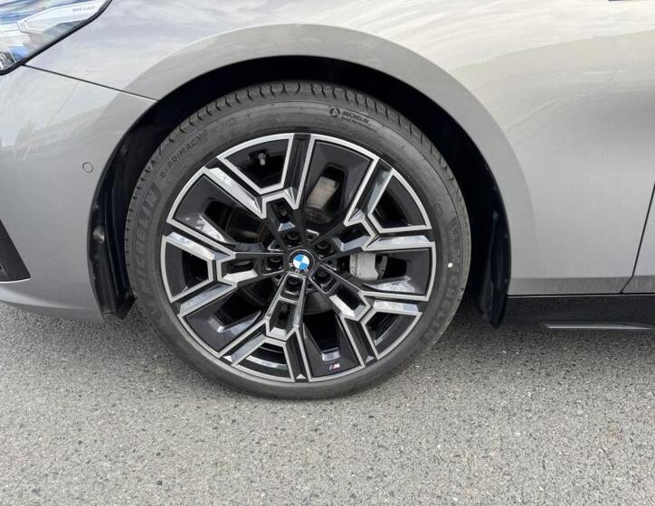 BMW Řada 5 4