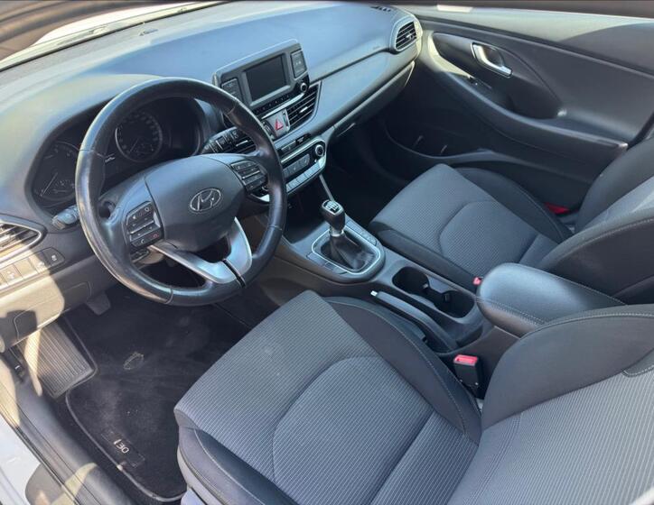 Hyundai i30 12