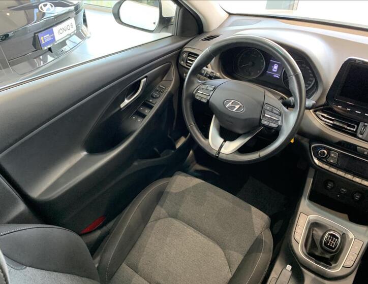 Hyundai i30 19