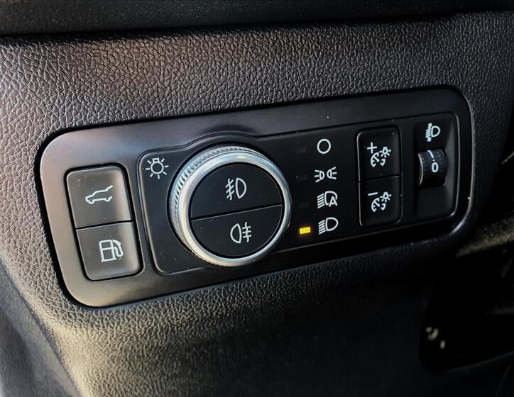 Ford Kuga 37