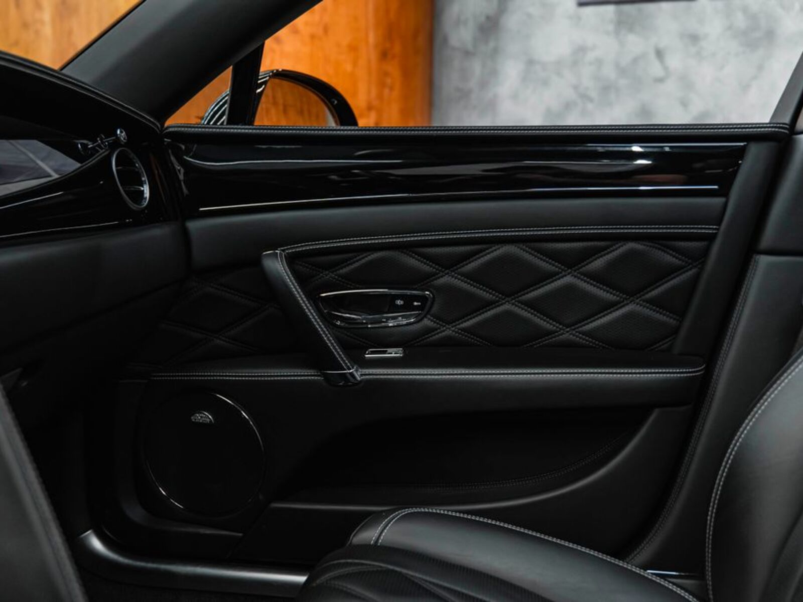 Bentley Flying Spur 14