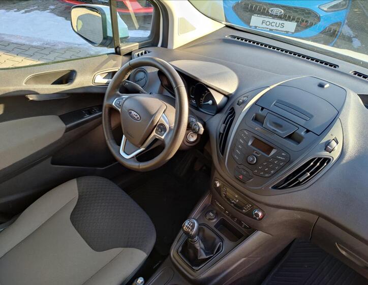 Ford Tourneo Courier 18
