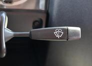 Land Rover Defender 23