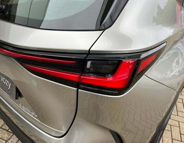 Lexus NX 350h 11