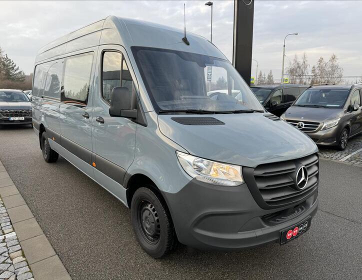 Mercedes-Benz Sprinter 3
