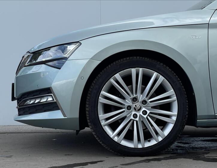 Škoda Superb 21