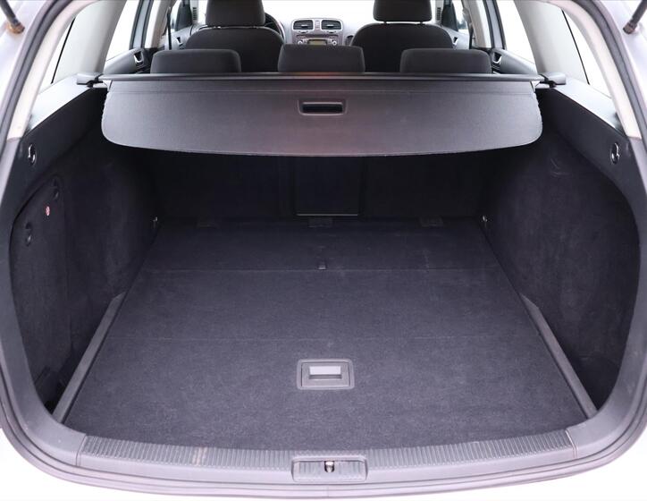 Volkswagen Golf 10