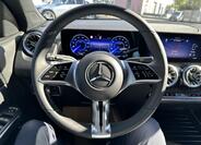 Mercedes-Benz EQB 8