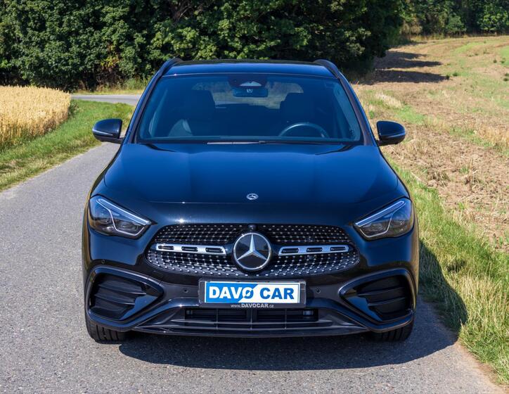 Mercedes-Benz GLA 2