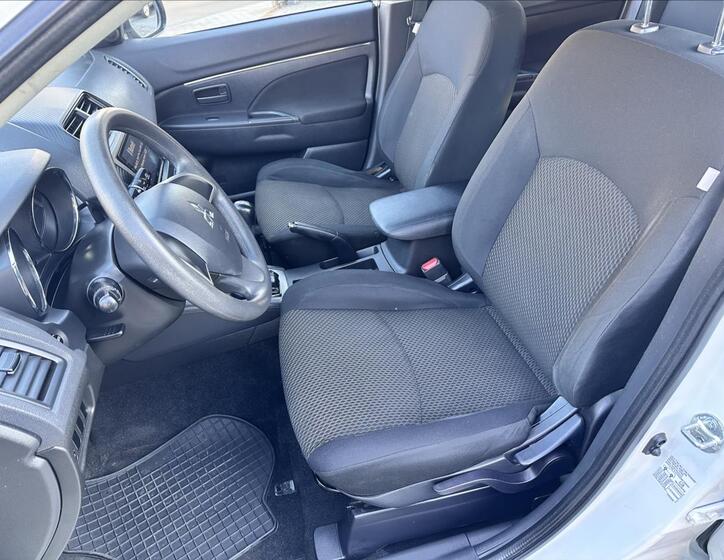 Mitsubishi ASX 12