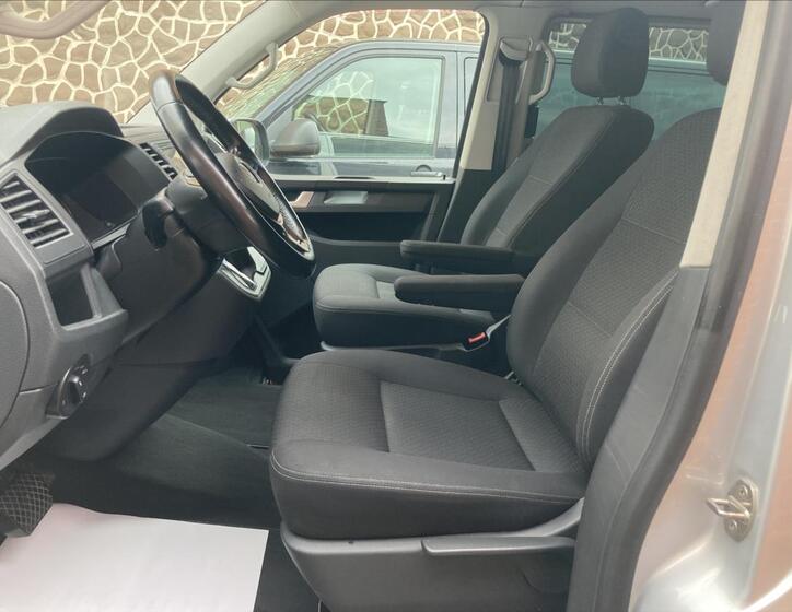 Volkswagen Multivan 8